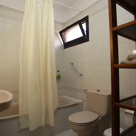 Paradise Court Apartment
