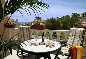 Paradise Court Apartment