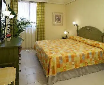 Paradise Court Apartment *
